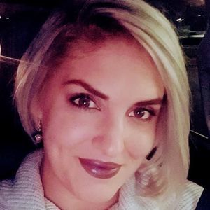 Meet your Posher, Alexandra